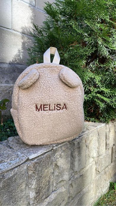 Детска раница с надпис