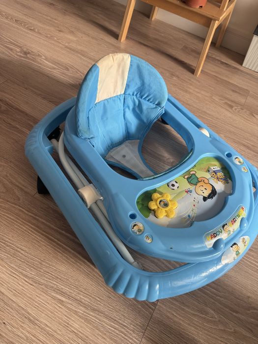 Продам ходунки складывается