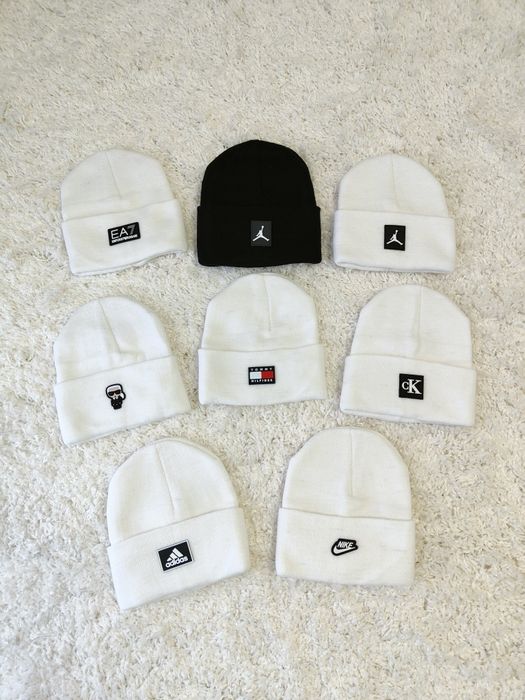 Căciulă Emporio Armani Căciulă Hugo Căciulă Tommy Căciulă Nike Jordan