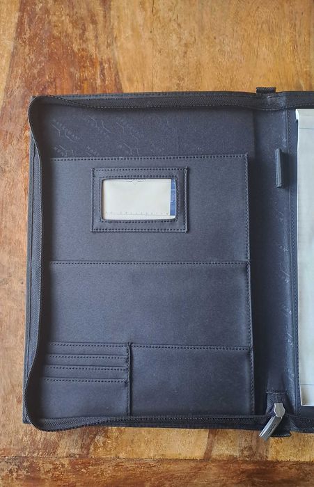 папка луксозна за документи без/с цип Марксман Marksman черен А4