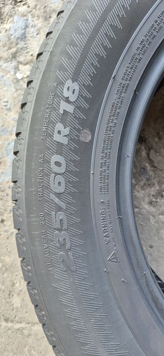 4 anvelope vara ca noi Michelin 235/60/18.Pretul este pe bucata.