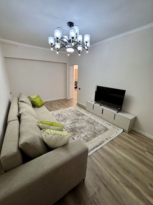 Продам 4 комнатную квартиру