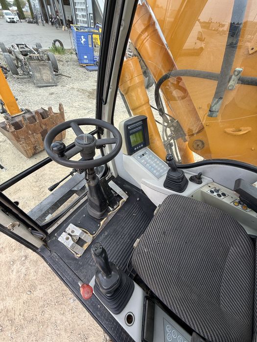 Excavator pe roti Liebherr A 900 C