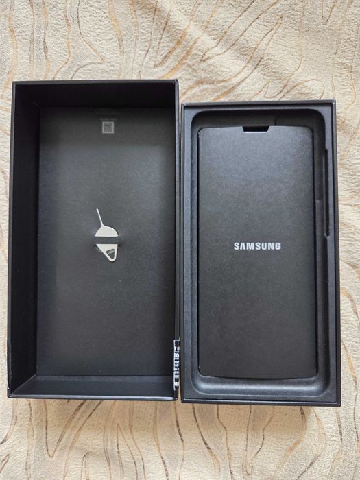 Samsung S21 5G 256GB storage, 8GB RAM