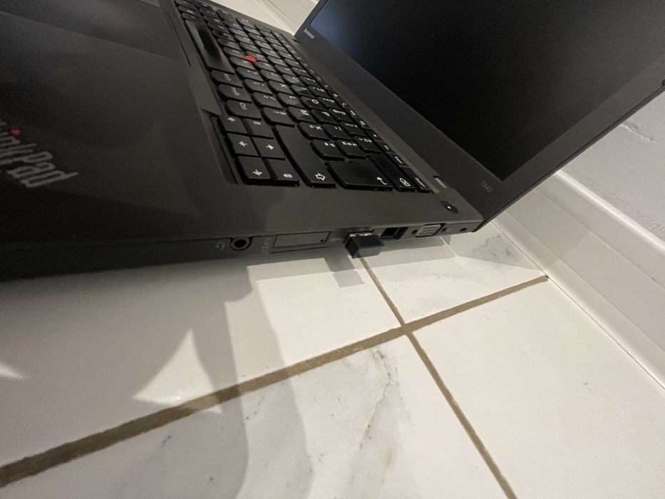 Lenovo Thinkpad T440 - Core I5 , RAM - 4gb подходящ за Автодиагностика