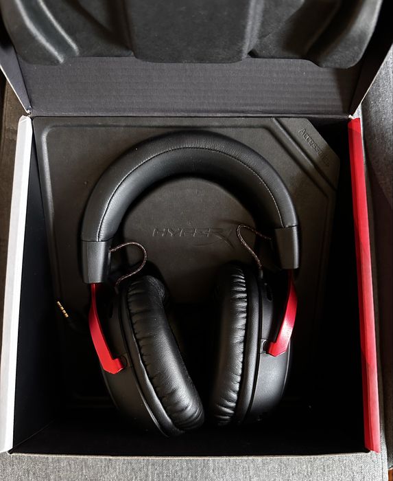 Продам наушники HyperX Cloud 3