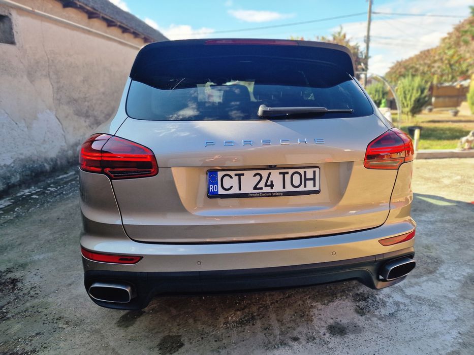 Porsche Cayenne Facelift 2015 - 3.0 Diesel - 262 CP -Full Option