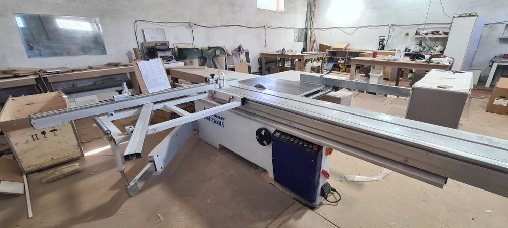Продам форматно раскроичный станок DELTA MACINORY DM-3200