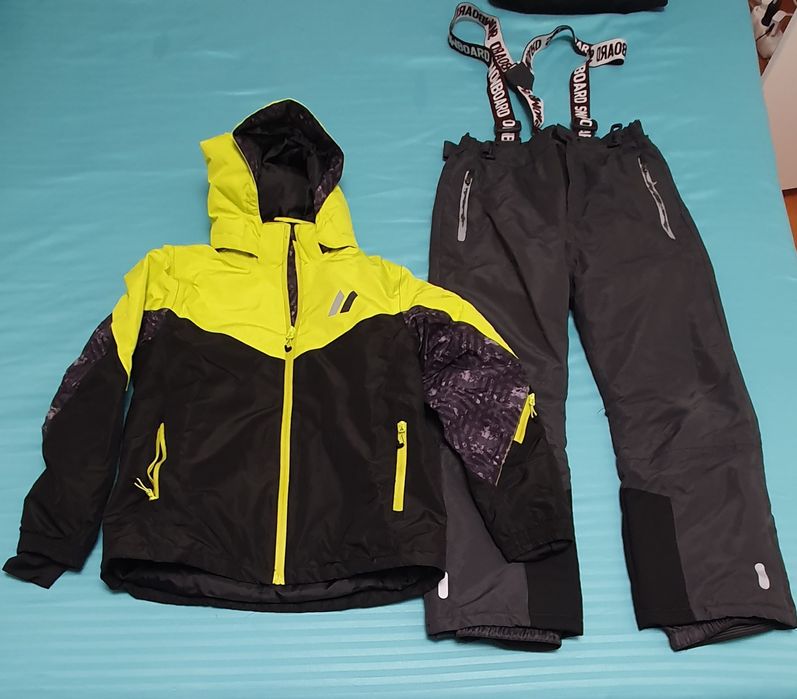 Vând echipament schi