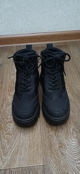 Продам обувь в отличном состоянии