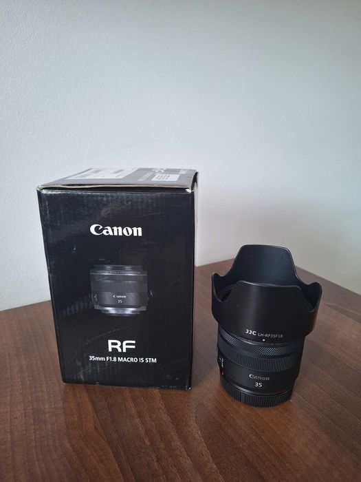 Obiectiv Canon RF 35mm F1.8 Macro IS