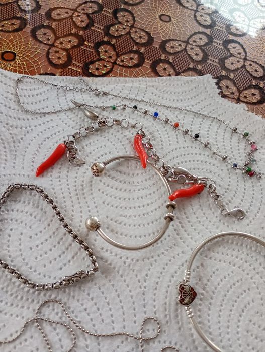 Lot argint  brățari și lanțuri