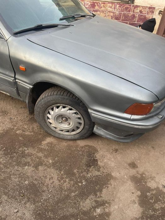 Mitsubishi Galant