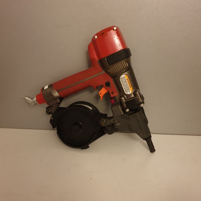 Max HN 25C Pistol pneumatic de puscat cuie în beton Made in Japan