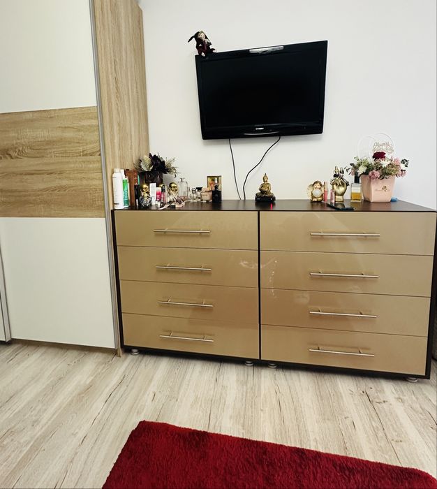 Inchiriez garsoniera