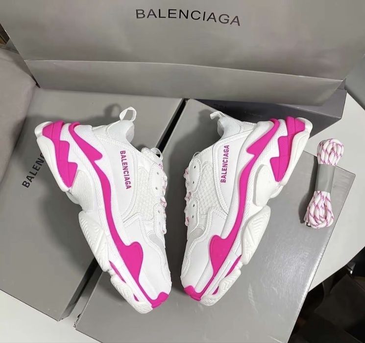 vand balenciaga triple s roz - toate marimile in stoc