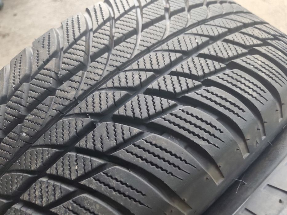 185/60/16" 4бр Bridgestone blizzak lm001,dot0825,5-7mm