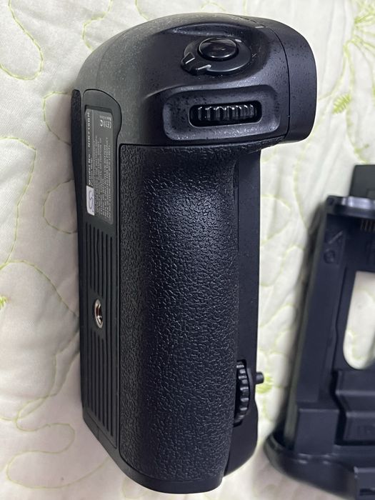 Battery Grip NIK710BN Power Grip (Cameron Sino)
