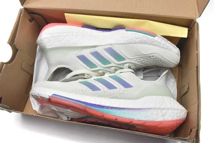 Дамски маратонки   ADIDAS ULTRABOOST 22 Heat RDY  Оригинални  EU40