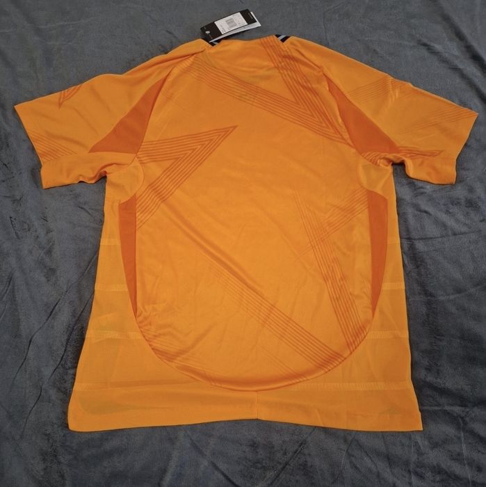 ADIDAS тениски на Real Madrid НОВИ