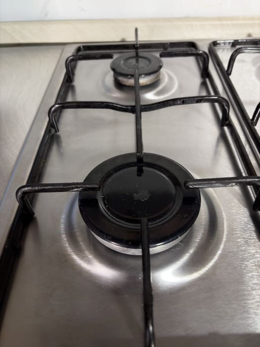 Plită incorporabilă gaz Atlantic 4 arzătoare, inox, 58 x 50 cm, stare foarte bună