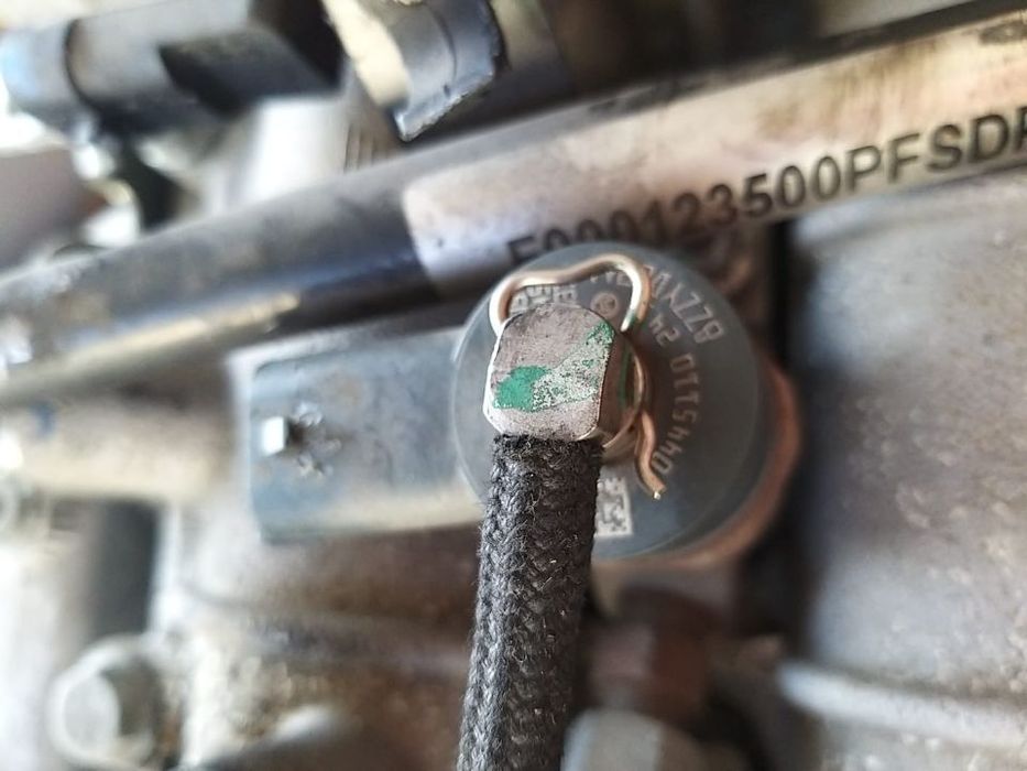 Injector 1.9 d 0445110243 alfa romeo 159