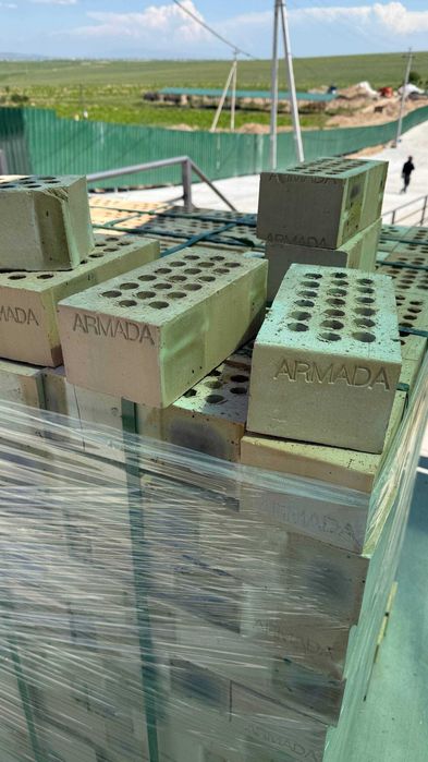 Кирпич пишган гишт чорни кладка учун 150 марка палтарашка Армада завод