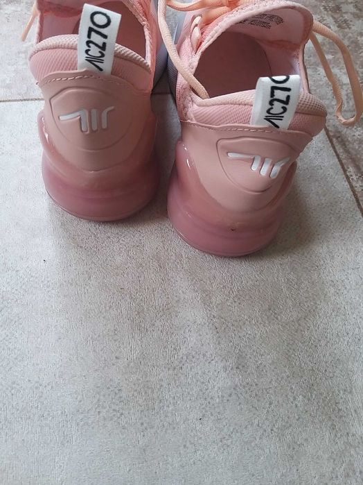 Дамски маратонки