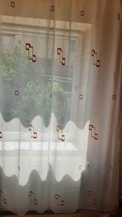 Perdea cu model ,noua