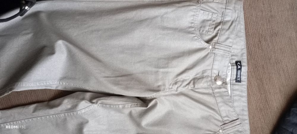 Pantaloni dama ușor sidefați mărimea 36