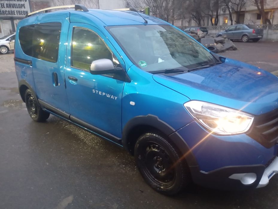 Vând Dacia Dokker Stepway