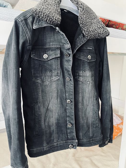 Джинсовая куртка