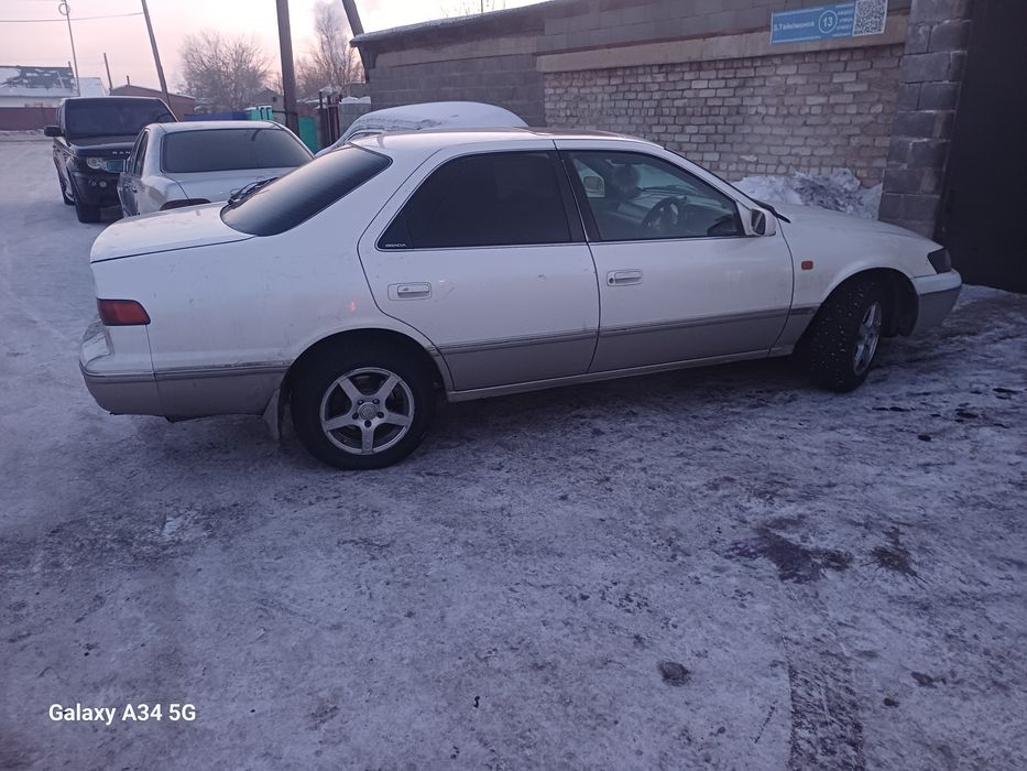 Тойота камри гратця