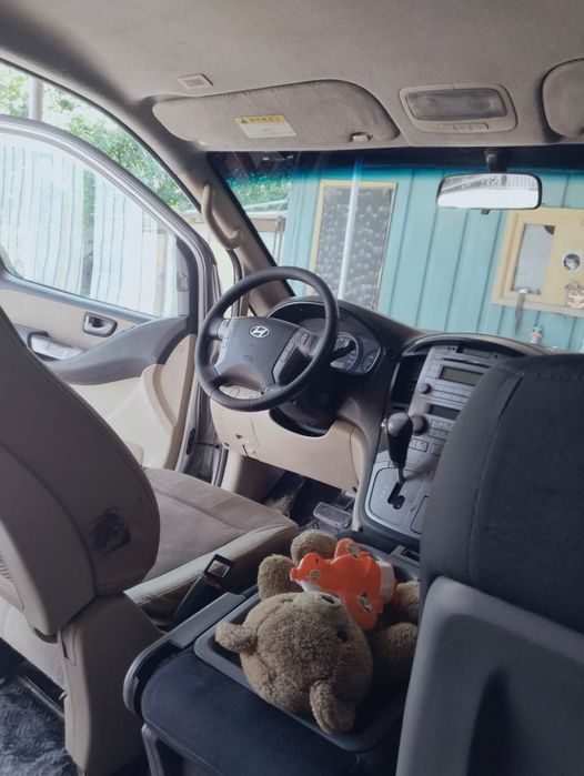 Микроавтобус хуендай грант Старекс