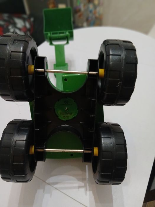 Детски багер John Deere