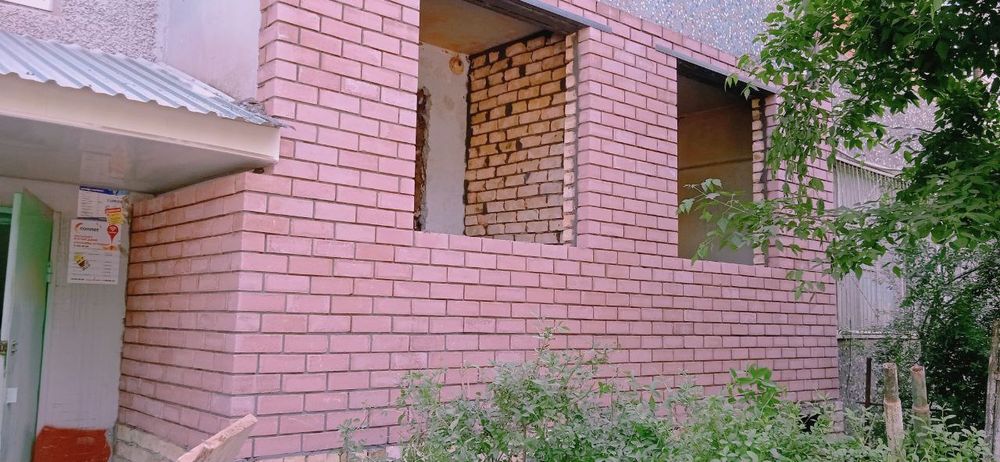 Balkonga g'isht teramiz. Kladka balkon. Керпичная кладка балконов