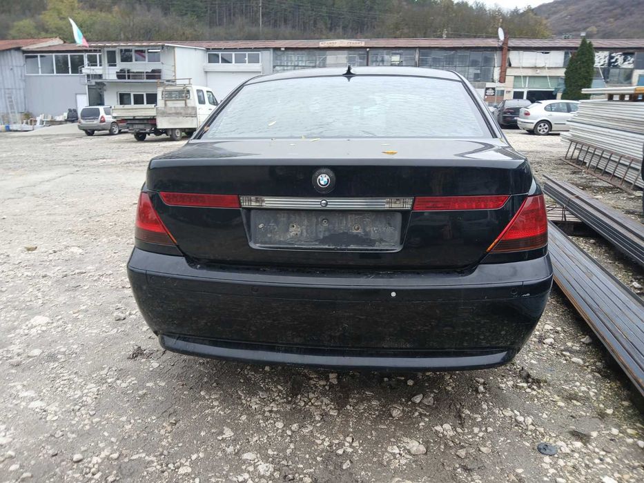 BMW 735 i, 2002 г на части