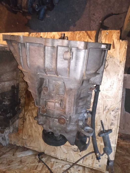 Механическая коробка передач 4 ступенчатая на Мерседес