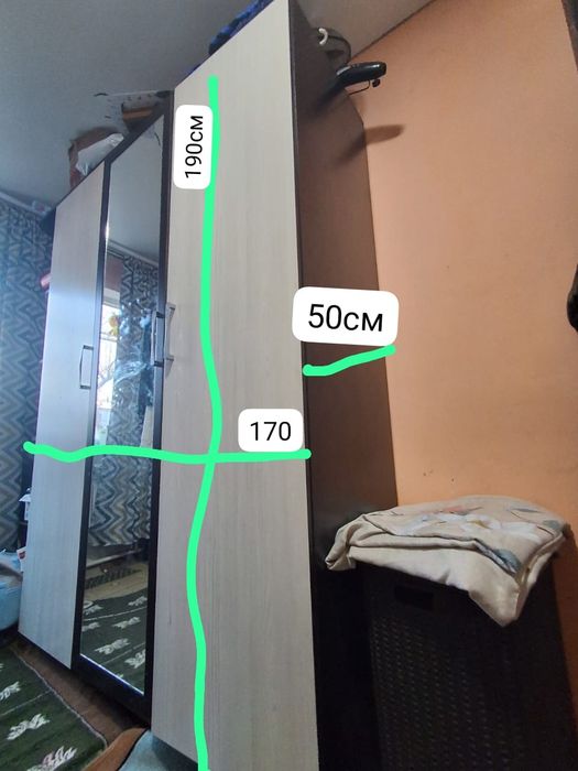 Продам шифанер в хорошем состояние