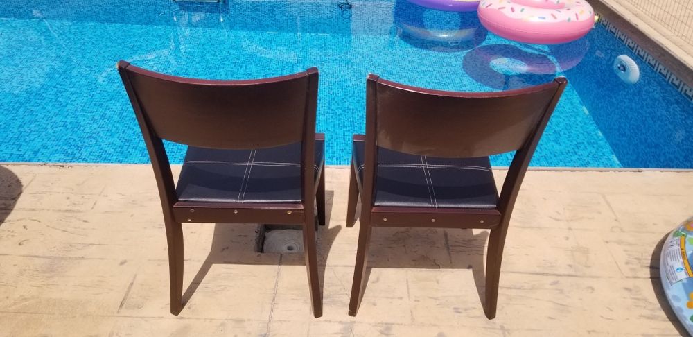 Трапезни столове