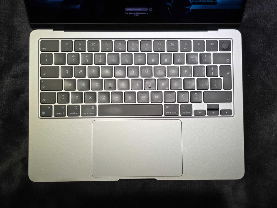 КАТО НОВ 256GB Apple MacBook Air 13.6'' M3 / 16GB Гаранция Зора 2027г.