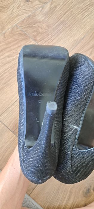 Обувки с висок ток