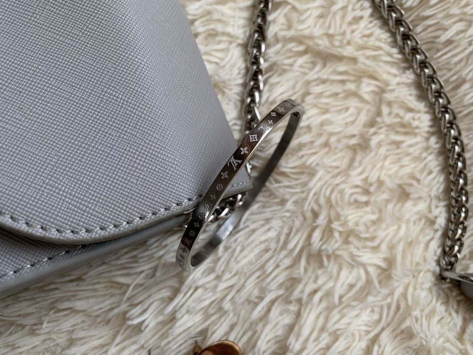 Сумочка 3000 тг