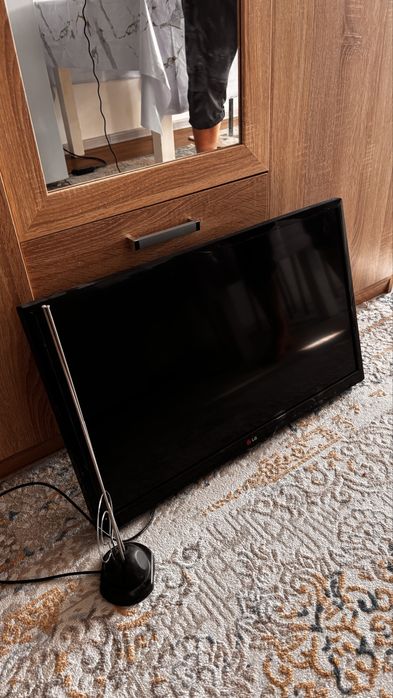 Продам стиральную и телевизор