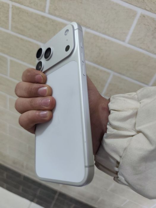 Iphone 17 pro max White oq rangi 256 Full region Z/B sotiladi 24/7