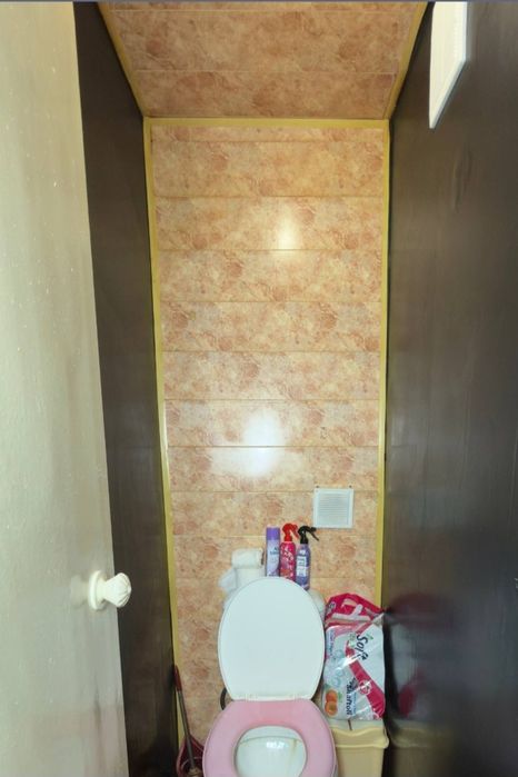 Продаётся 3х комнатная квартира переделана на 4х