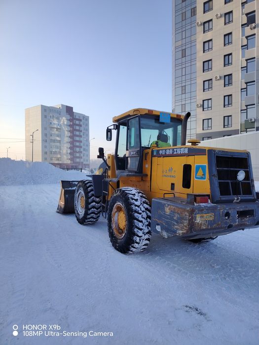 Продам фронтальный погрузчик