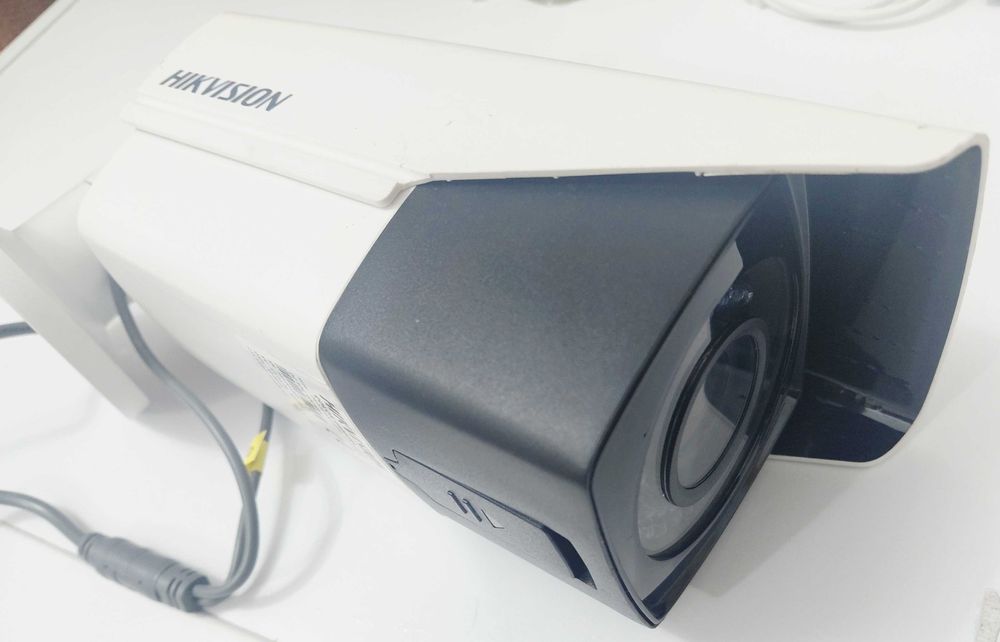 Camere supraveghere Hikvision si PNI