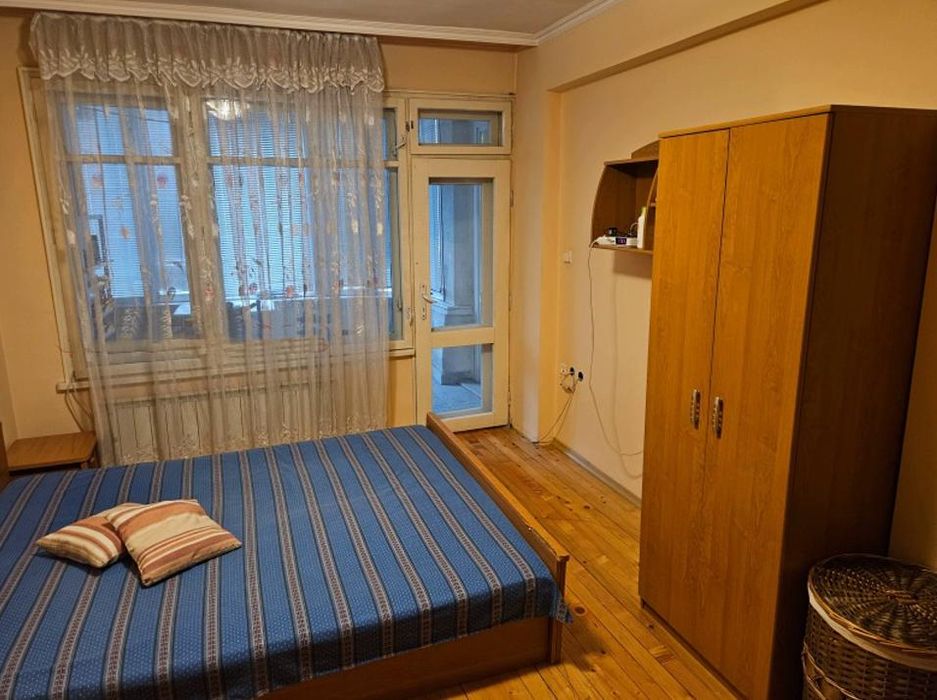 Дава се под наем Тристаен апартамент в София, Гео Милев - 120 кв.м за 625 € - Снимка #4