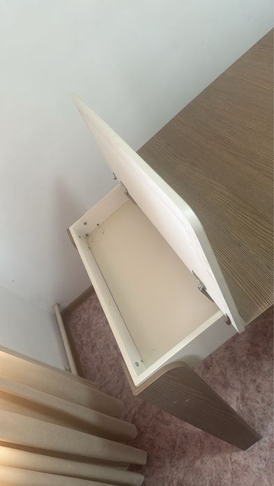 Продам раздвижной стол